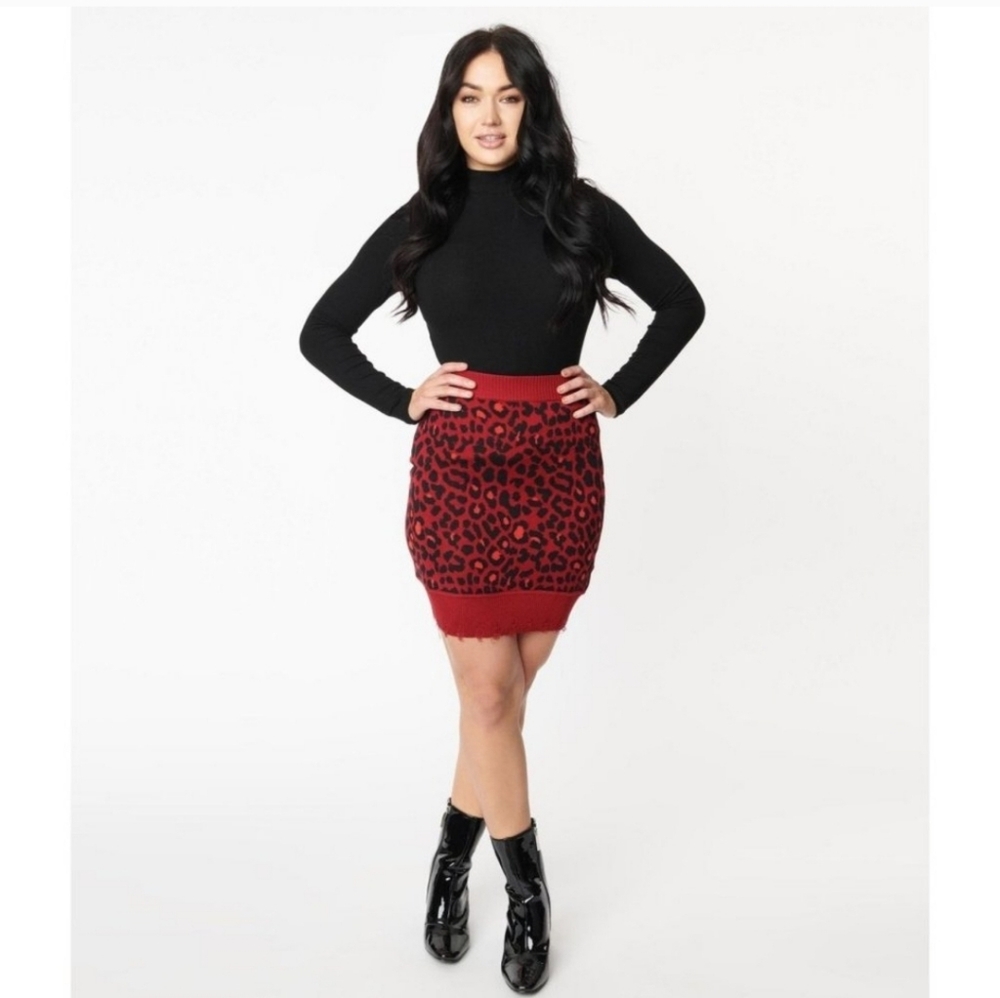 Jawbreaker Red Leopard Print Knit Mini Skirt Distressed Edges. Size small